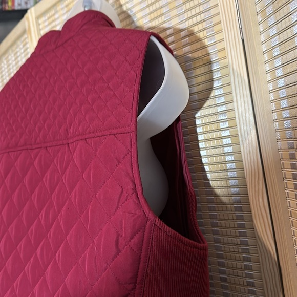 J. Jill Burgundy Red Zip Front Heavy Quilted Puffer Vest Button Pockets Medium - Picture 13 of 16
